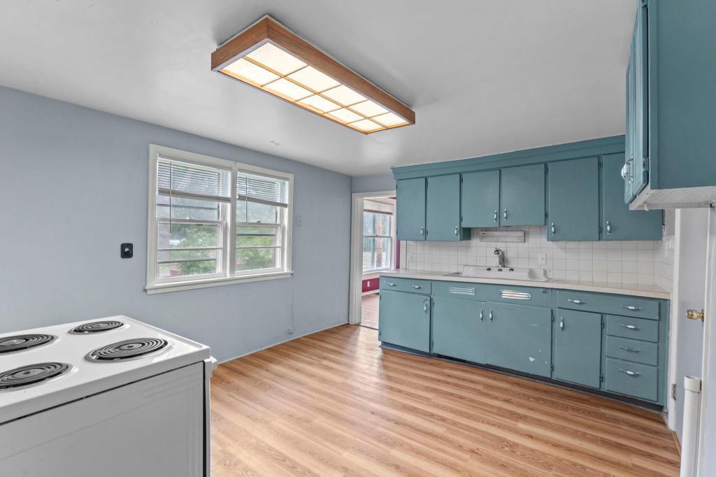 Main floor kitchen