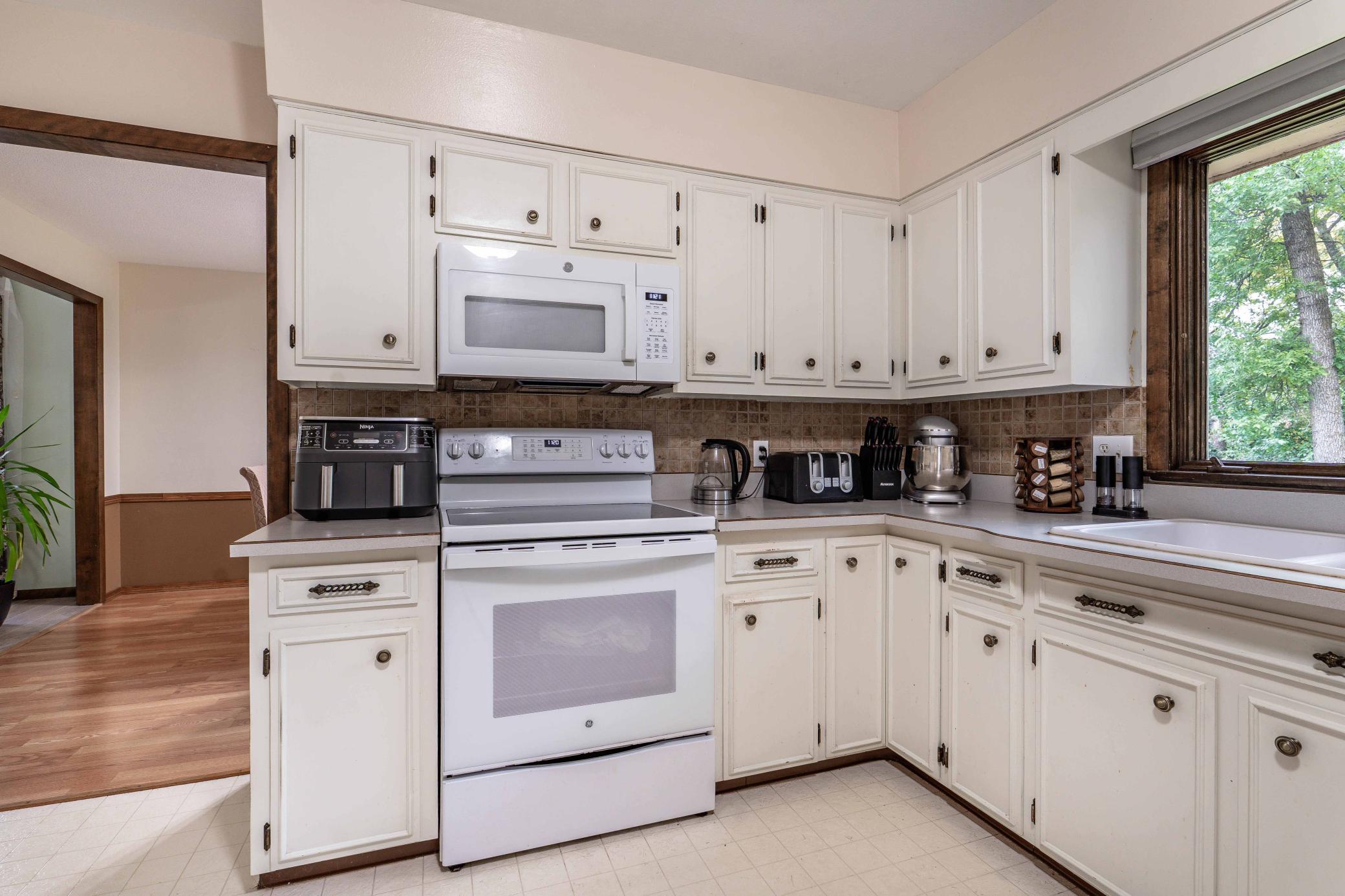 42107 Bur Oak Hills PR-213.jpg