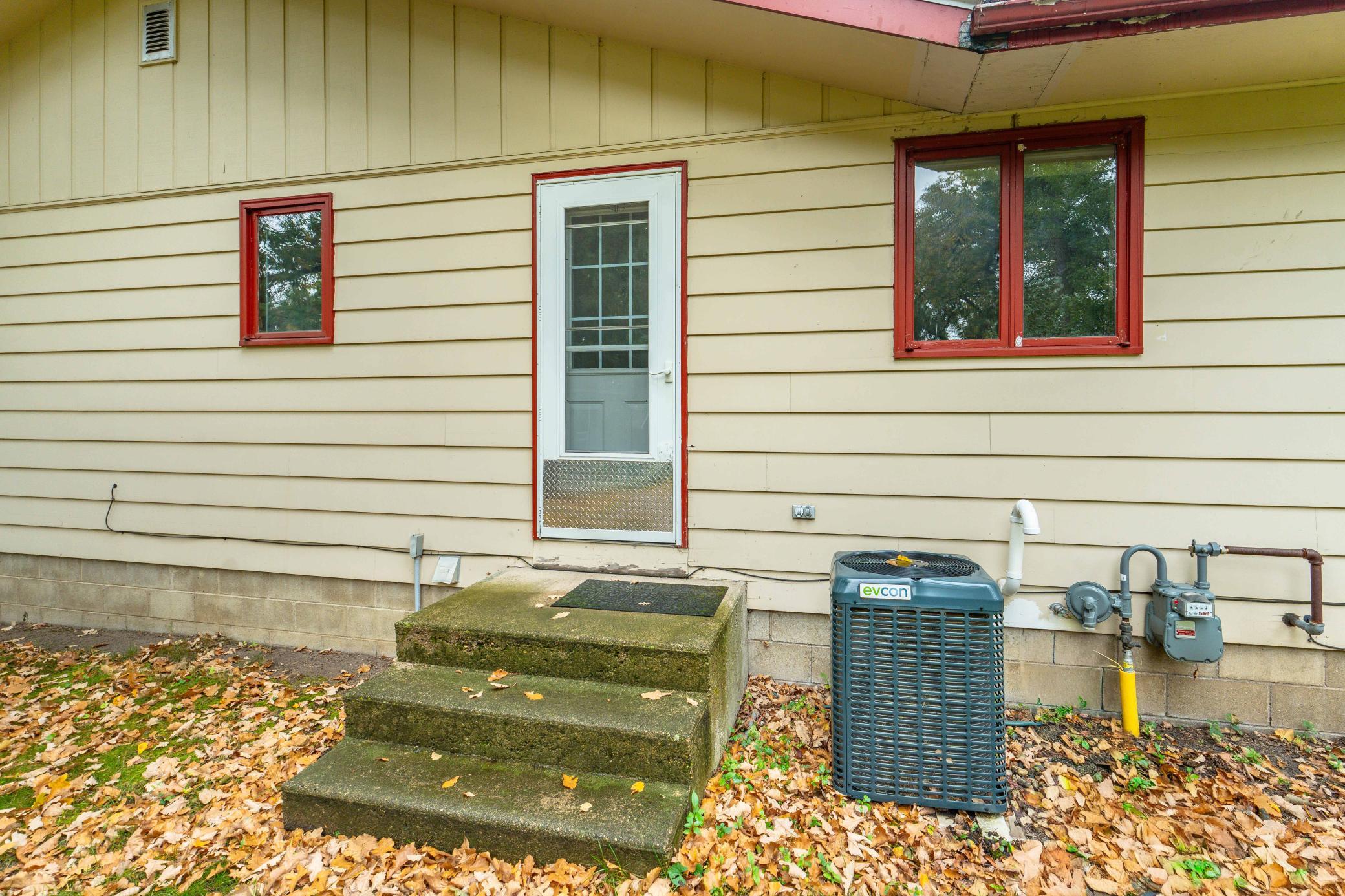 42107 Bur Oak Hills PR-115.jpg