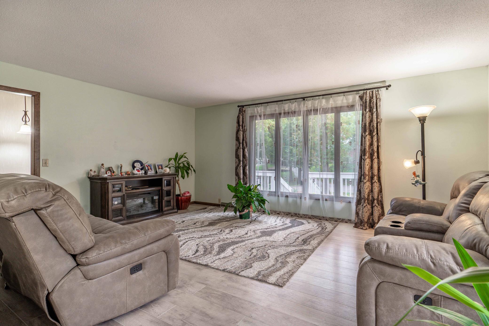 42107 Bur Oak Hills PR-204.jpg