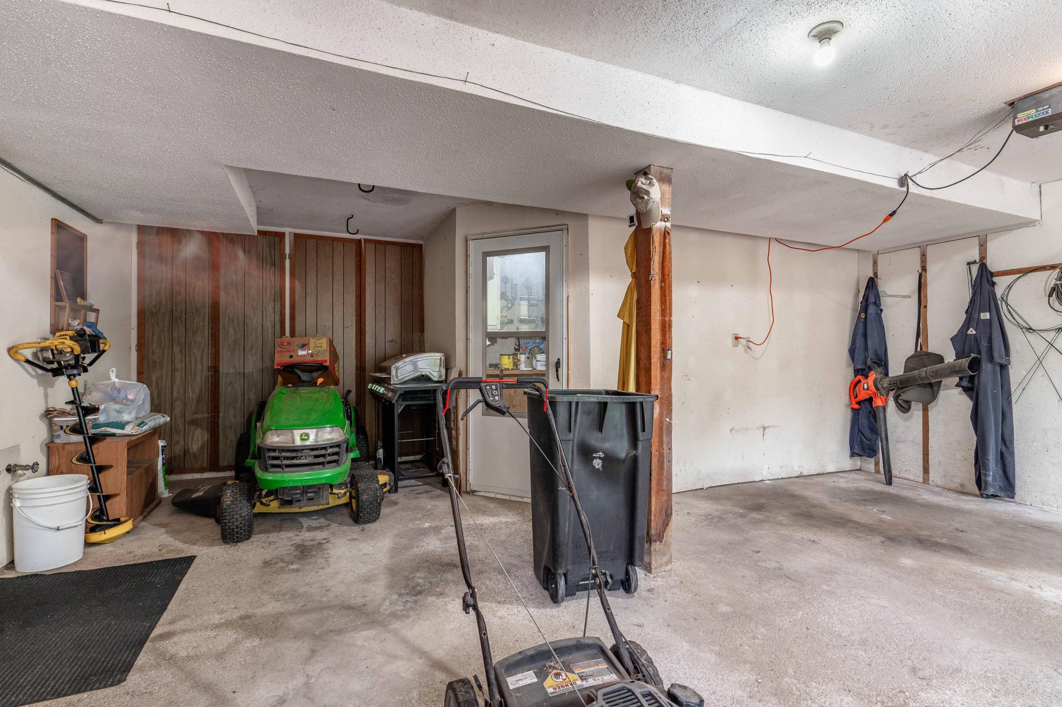 42107 Bur Oak Hills PR-233.jpg