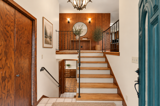 5905 Country Club Road, Excelsior, MN 55331
