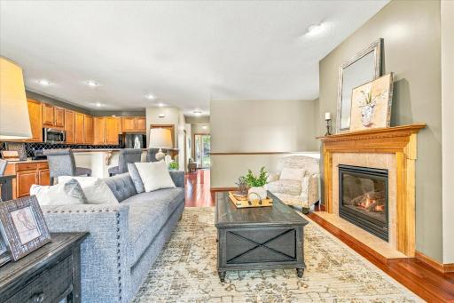 10801 Thone Road, Woodbury, MN 55129