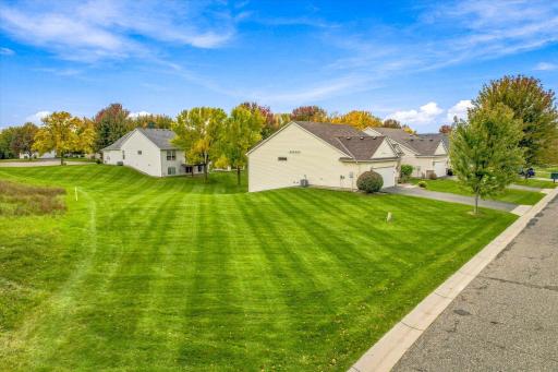 10801 Thone Road, Woodbury, MN 55129