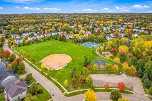 10801 Thone Road, Woodbury, MN 55129