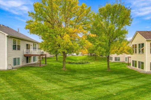 10801 Thone Road, Woodbury, MN 55129