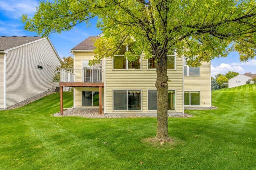 10801 Thone Road, Woodbury, MN 55129