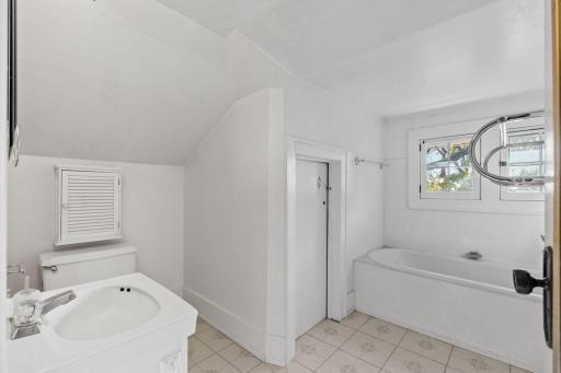 467 N Shore Drive, Forest Lake, MN 55025