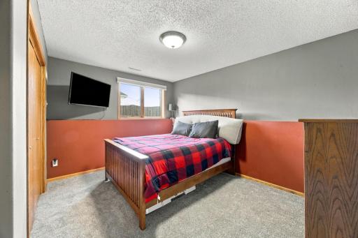 1512 19th Avenue E, West Fargo, ND 58078