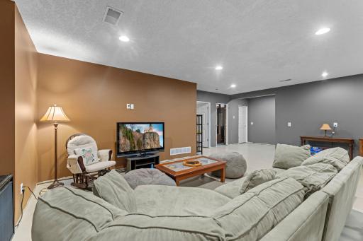 449 Roosevelt Drive, Dresser, WI 54009