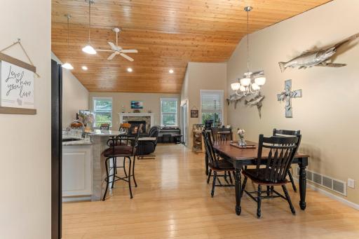 449 Roosevelt Drive, Dresser, WI 54009