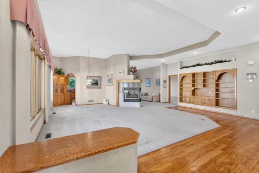 12166 Bluebird Circle NW, Coon Rapids, MN 55448