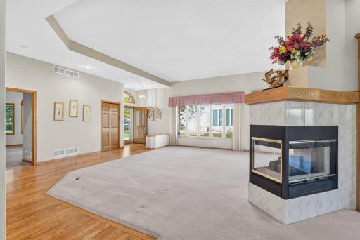12166 Bluebird Circle NW, Coon Rapids, MN 55448