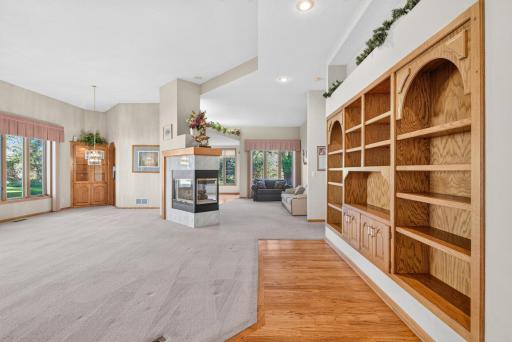 12166 Bluebird Circle NW, Coon Rapids, MN 55448
