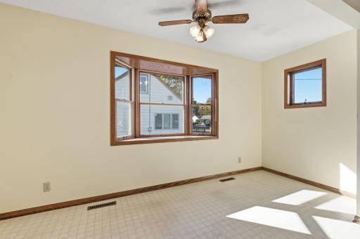 9917 Pleasant Avenue S, Bloomington, MN 55420