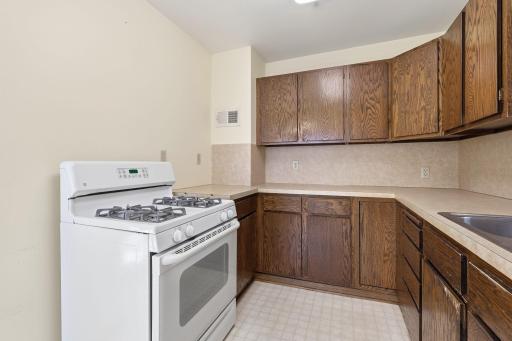 9917 Pleasant Avenue S, Bloomington, MN 55420