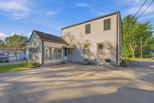 9917 Pleasant Avenue S, Bloomington, MN 55420