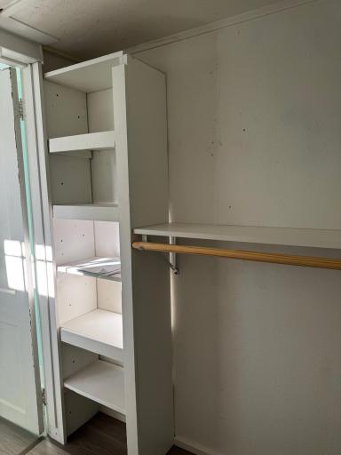 Office/den or nonconforming bedroom walk in closet.