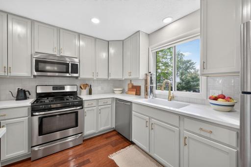 14759 Easter Avenue, Apple Valley, MN 55124