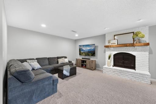14759 Easter Avenue, Apple Valley, MN 55124