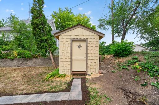1084 Sylvan Street, Saint Paul, MN 55117