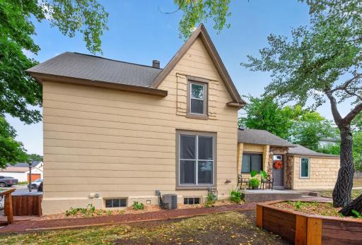 1084 Sylvan Street, Saint Paul, MN 55117