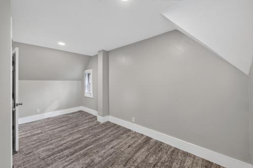 1084 Sylvan Street, Saint Paul, MN 55117