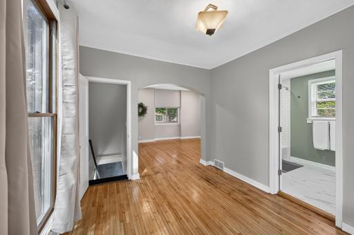 1084 Sylvan Street, Saint Paul, MN 55117