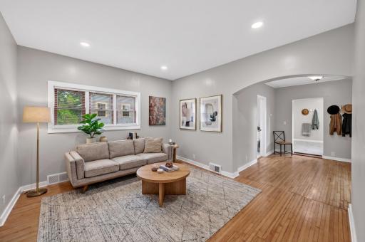 1084 Sylvan Street, Saint Paul, MN 55117