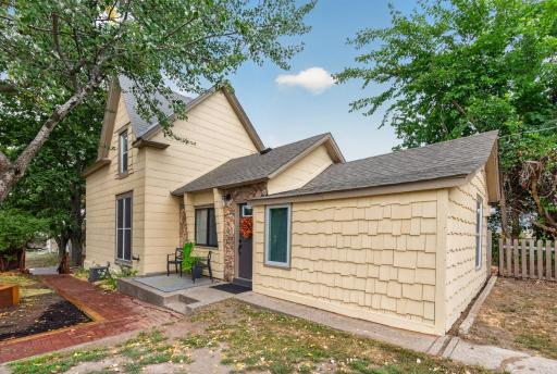 1084 Sylvan Street, Saint Paul, MN 55117
