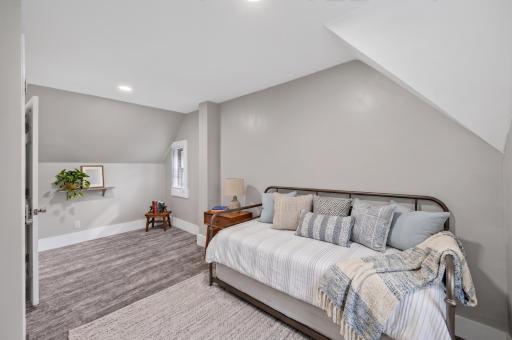 1084 Sylvan Street, Saint Paul, MN 55117