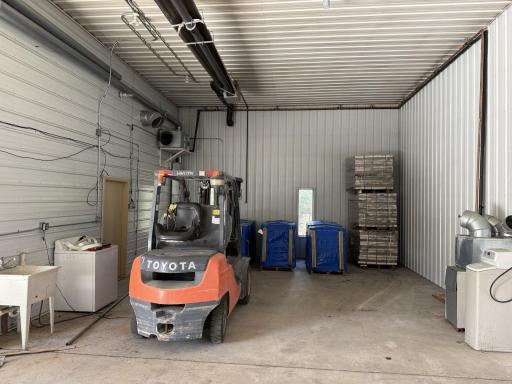 18202 County Highway 33, Paynesville, MN 56362