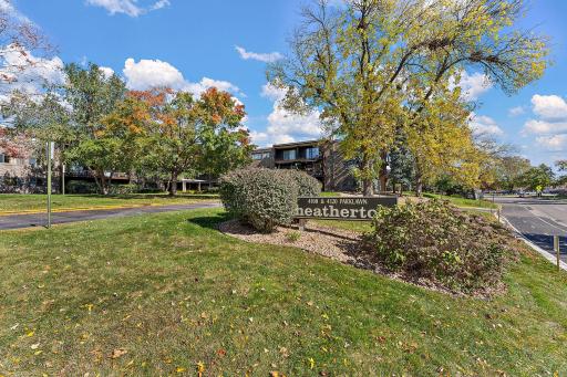 4100 Parklawn Avenue, 318, Edina, MN 55435