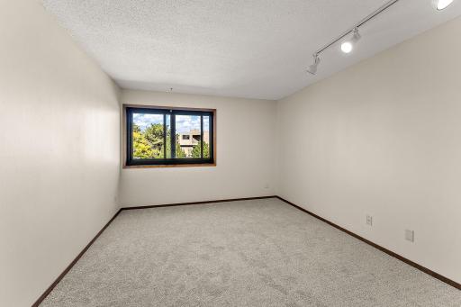 4100 Parklawn Avenue, 318, Edina, MN 55435