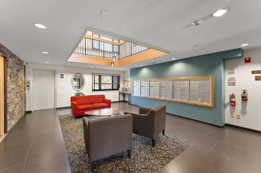 4100 Parklawn Avenue, 318, Edina, MN 55435