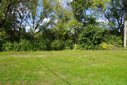 1595 Sandhurst Avenue E, Maplewood, MN 55109