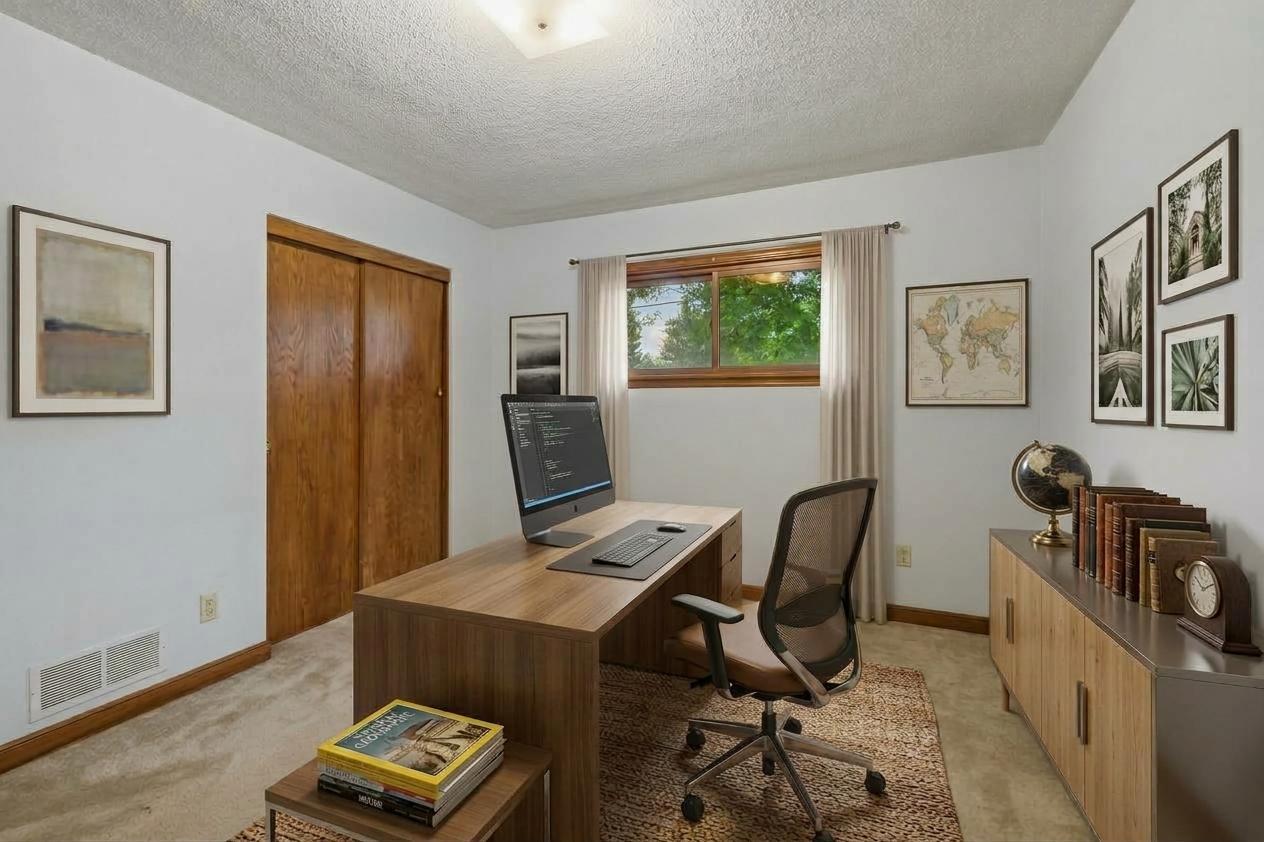 Virtual Staging Bedroom 4/Office