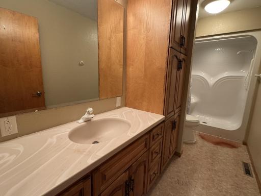 541 Southport Drive, Fairmont, MN 56031