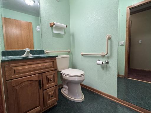 541 Southport Drive, Fairmont, MN 56031