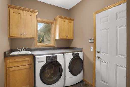 7654 Bennett Court, Inver Grove Heights, MN 55077