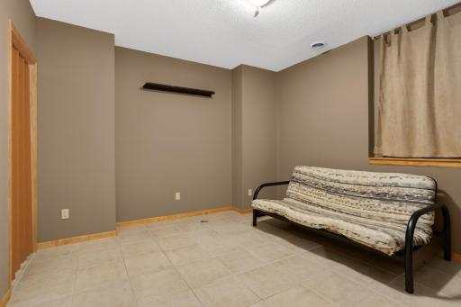 7654 Bennett Court, Inver Grove Heights, MN 55077