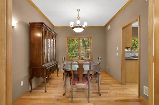 7654 Bennett Court, Inver Grove Heights, MN 55077