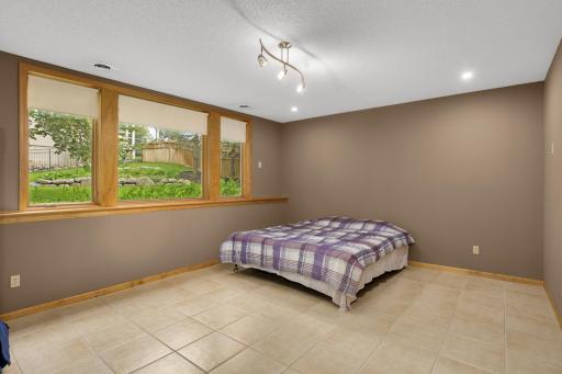 7654 Bennett Court, Inver Grove Heights, MN 55077