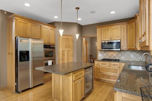 7654 Bennett Court, Inver Grove Heights, MN 55077