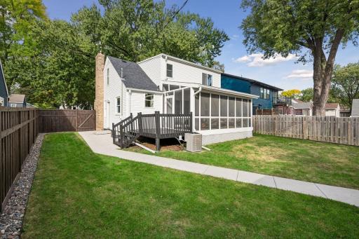 3233 Edgewood Avenue S, Saint Louis Park, MN 55426