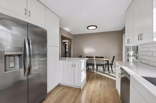 3233 Edgewood Avenue S, Saint Louis Park, MN 55426