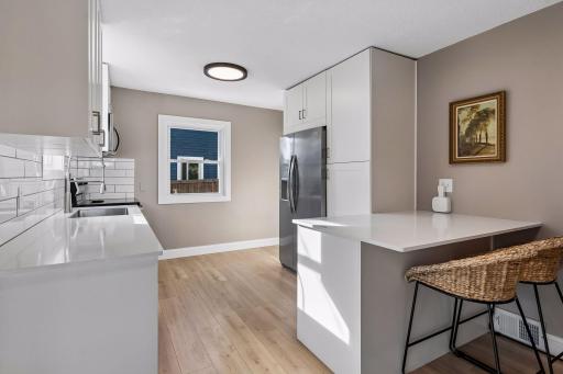 3233 Edgewood Avenue S, Saint Louis Park, MN 55426