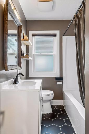 3233 Edgewood Avenue S, Saint Louis Park, MN 55426