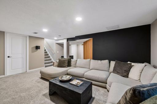 3233 Edgewood Avenue S, Saint Louis Park, MN 55426