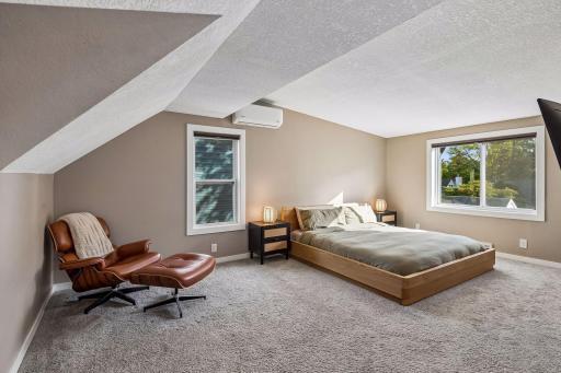 3233 Edgewood Avenue S, Saint Louis Park, MN 55426